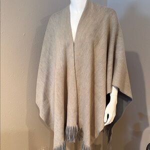 Vince Camuto tan and teal Knit Shawl